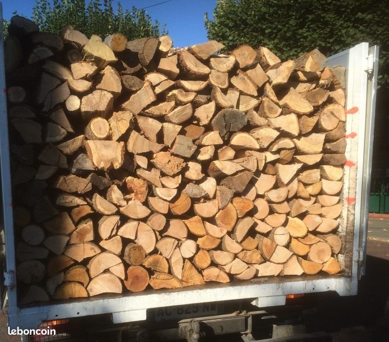 Bois de chauffage sec livré en vrac par camion - Prodico Sarthe
